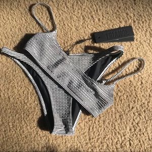 Triangl Lyla Bikini Set